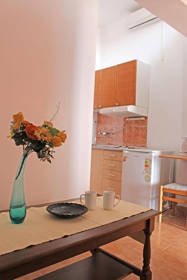 Apartments Gabriela Drvenik  Exterior foto